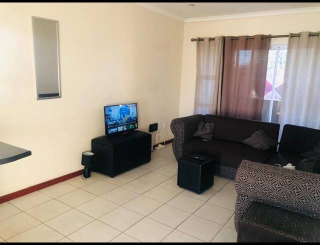 2 BEDROOM APARTMENT FOR SALE IN FERNDALE